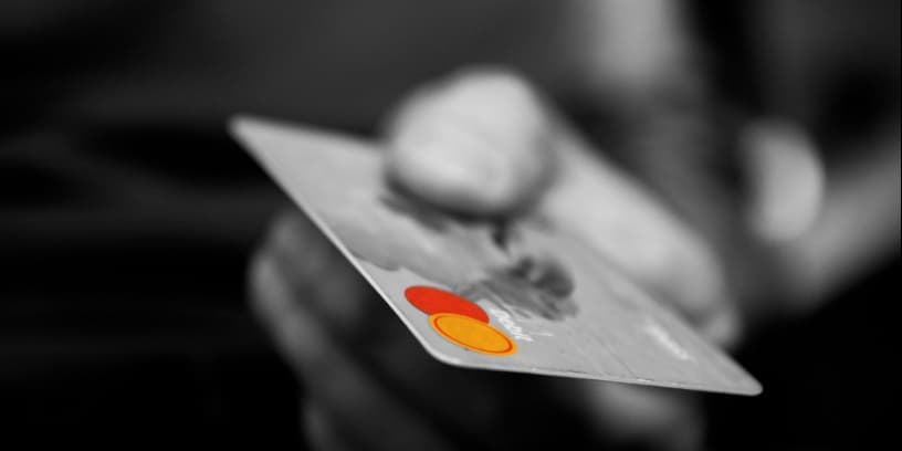 누군가 해외에서 내 카드를 사용했다고?